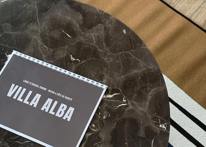 Avec Terrasse - Proche Et Centre